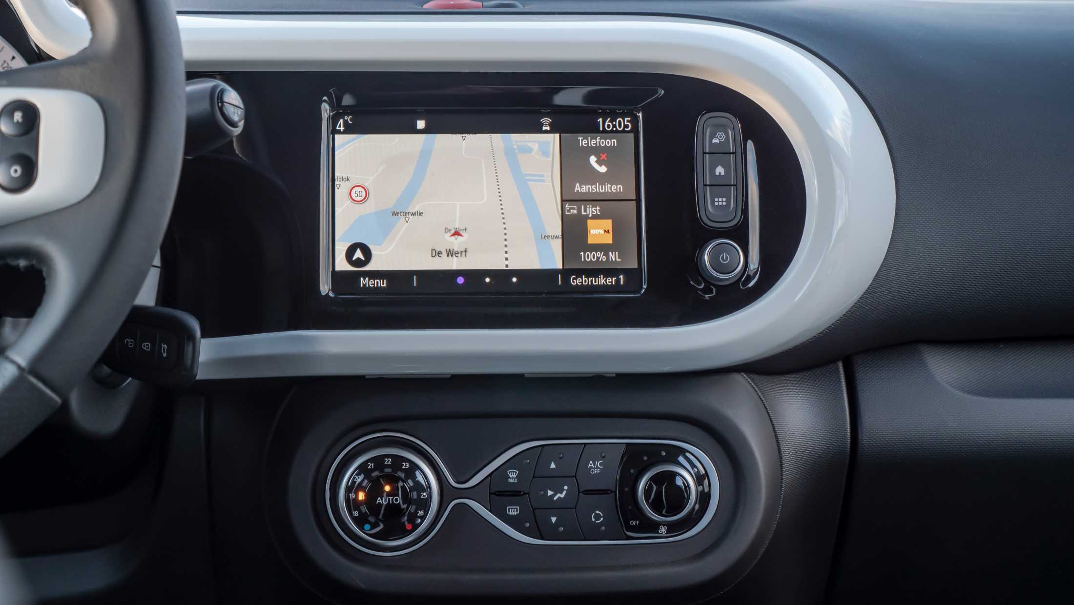 ABD Renault - Twingo electric - 7 EASY LINK touchscreen met Apple Carplay en Android auto