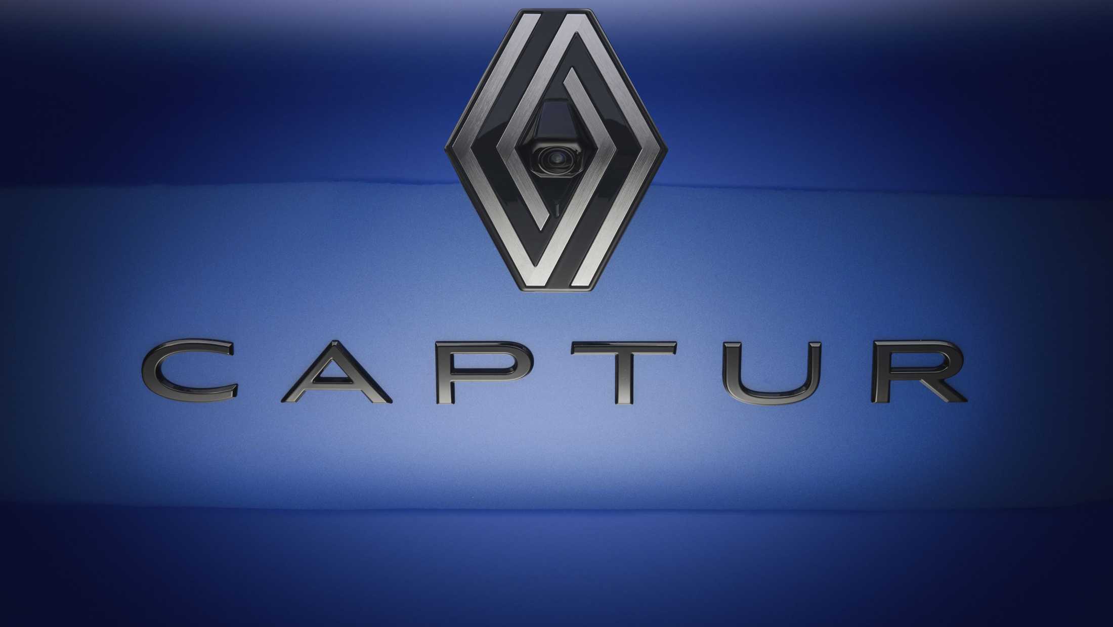 New Captur - Achterkant logo