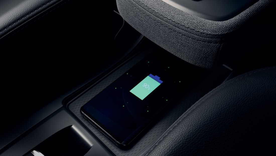 Nieuwe Renault ZOE - draadloos smartphone opladen